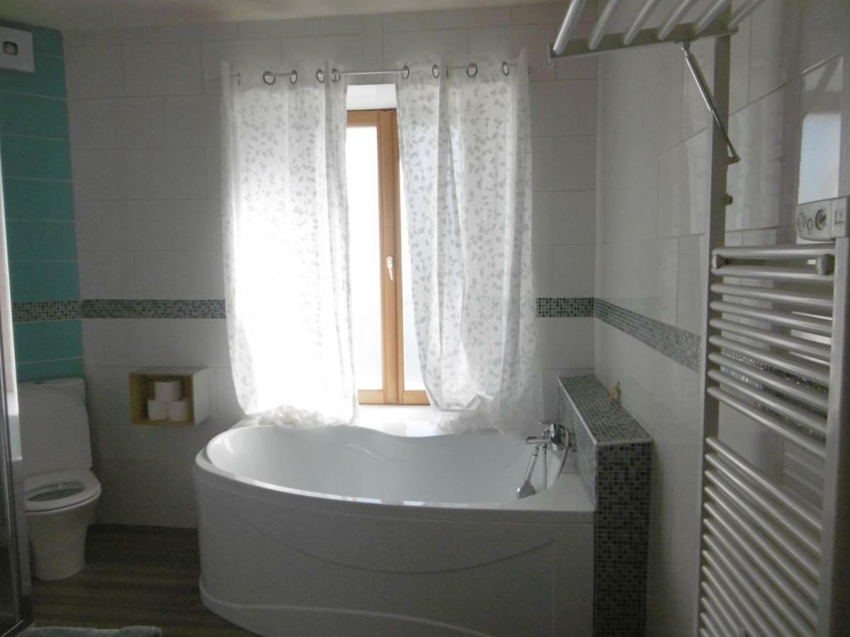 Le Chat Qui Peche B&B Chateauneuf-la-Foret Екстер'єр фото