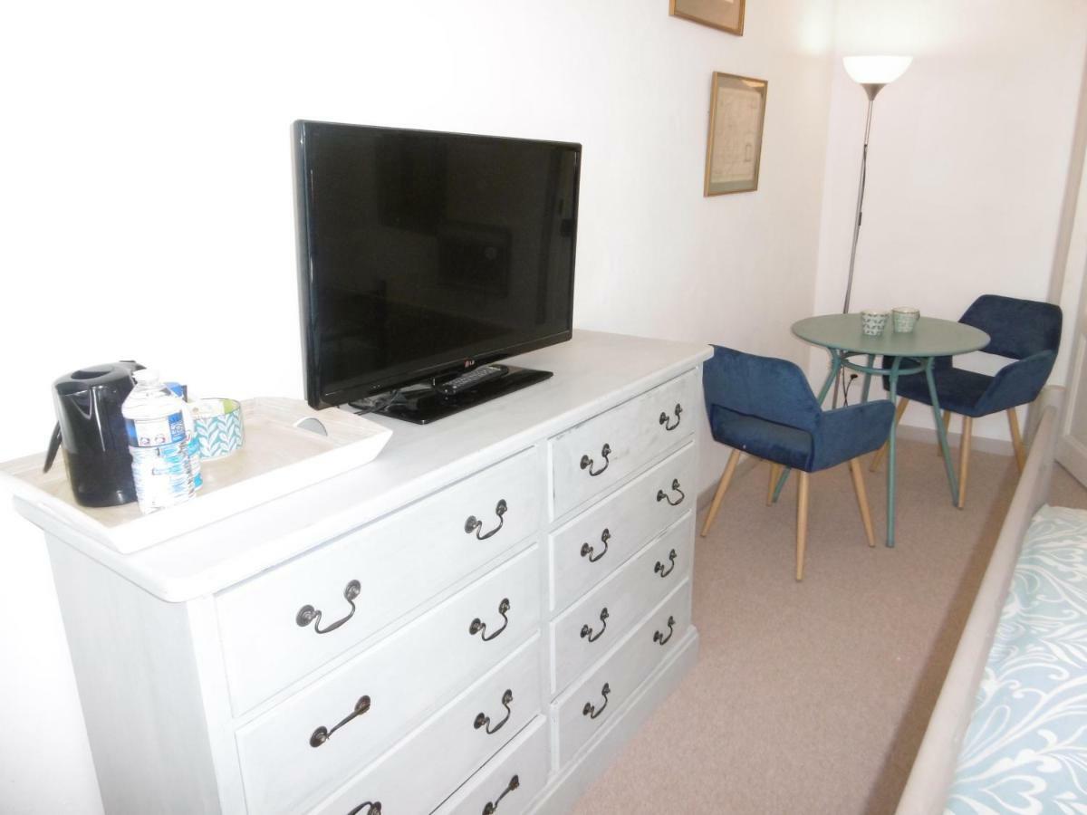 Le Chat Qui Peche B&B Chateauneuf-la-Foret Екстер'єр фото