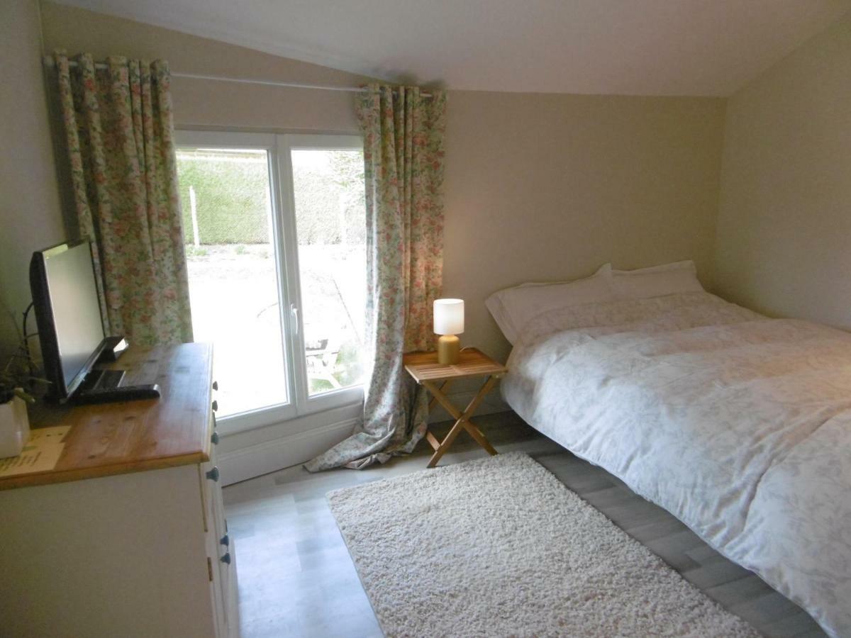 Le Chat Qui Peche B&B Chateauneuf-la-Foret Екстер'єр фото