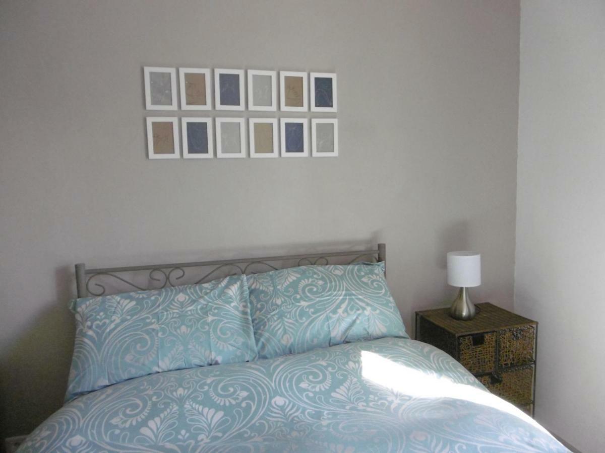 Le Chat Qui Peche B&B Chateauneuf-la-Foret Екстер'єр фото