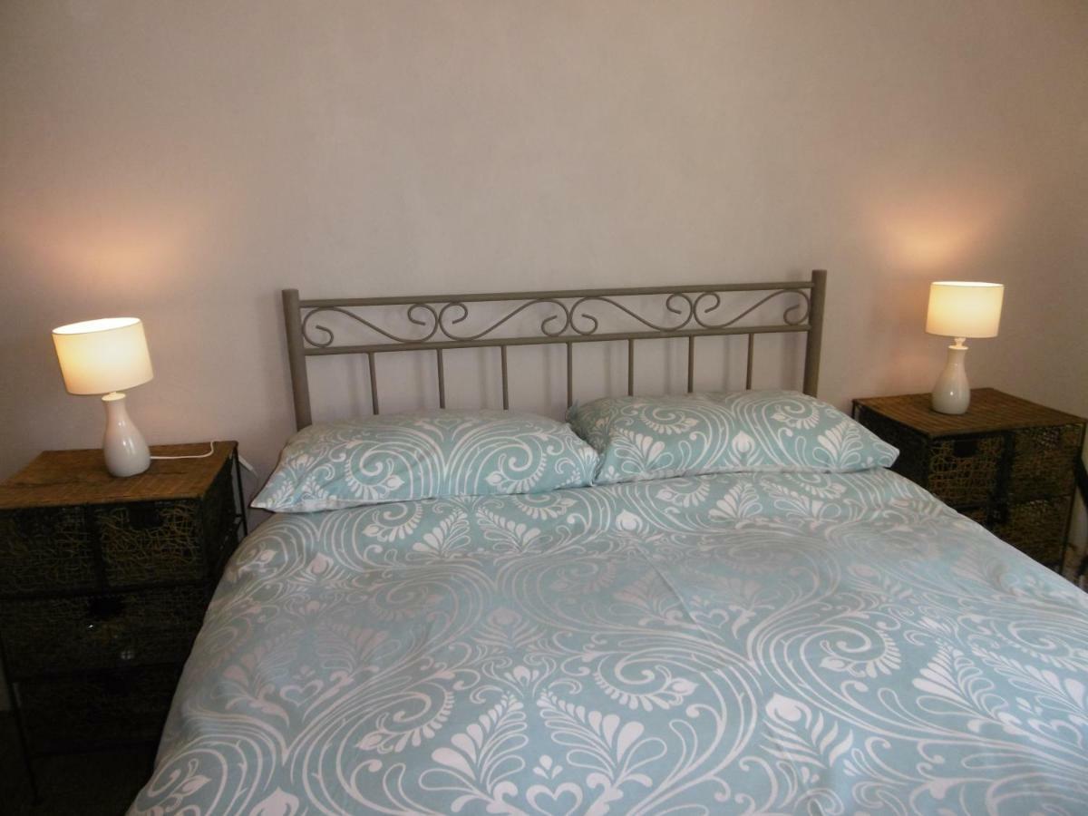 Le Chat Qui Peche B&B Chateauneuf-la-Foret Екстер'єр фото
